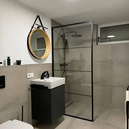 Apartman Moderne Am Heuberg In Salzburg *